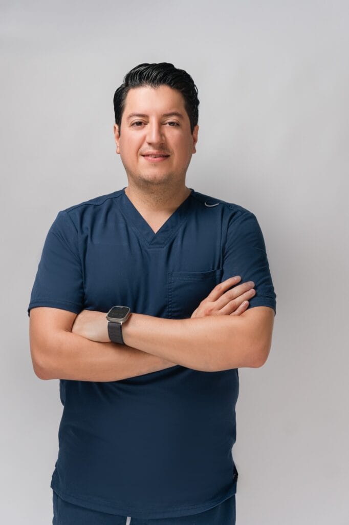 Dr. Ernesto Dávila Urólogo en Guadalajara